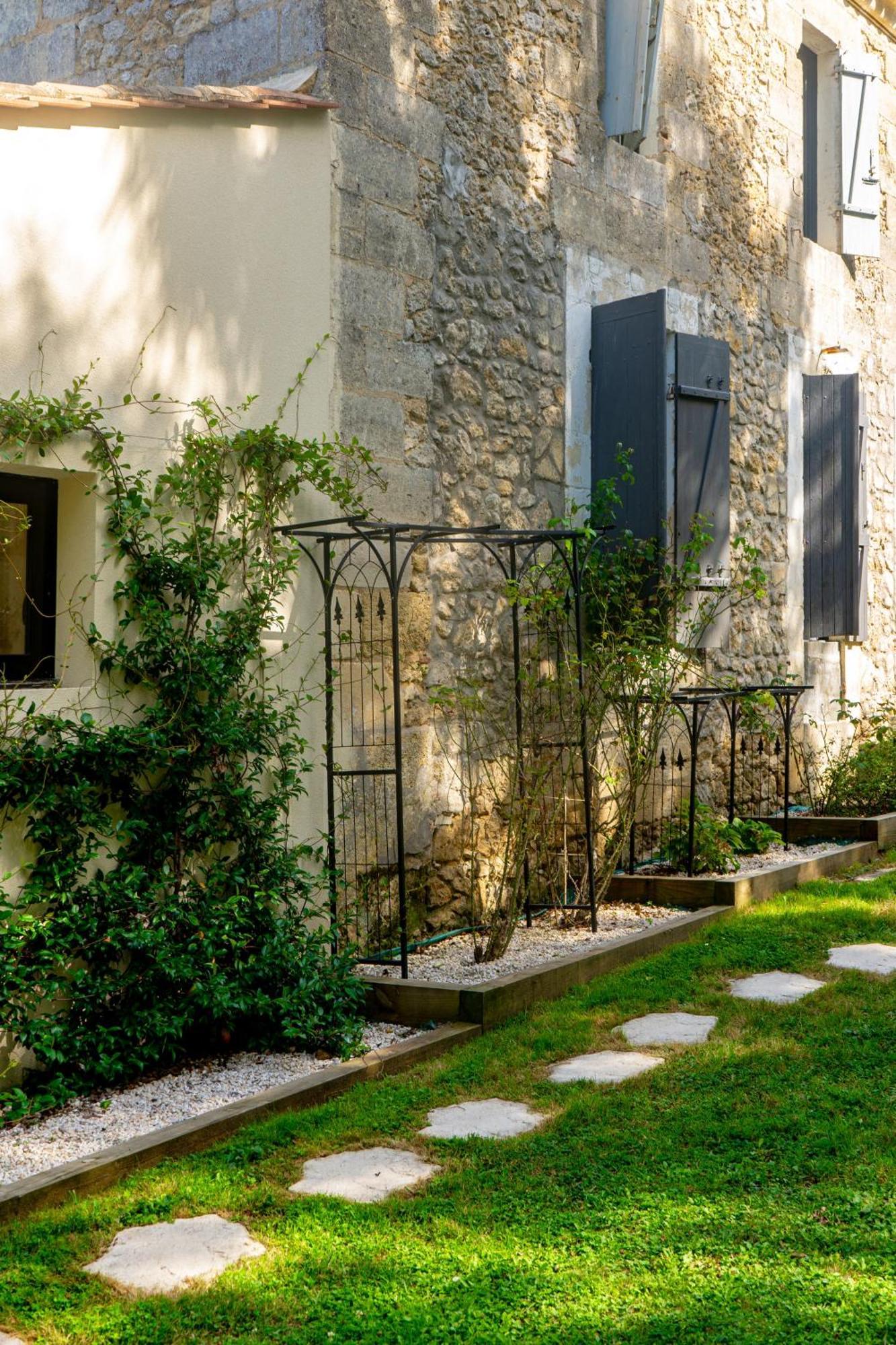 Le Bon Ami Villa Fronsac  Eksteriør billede