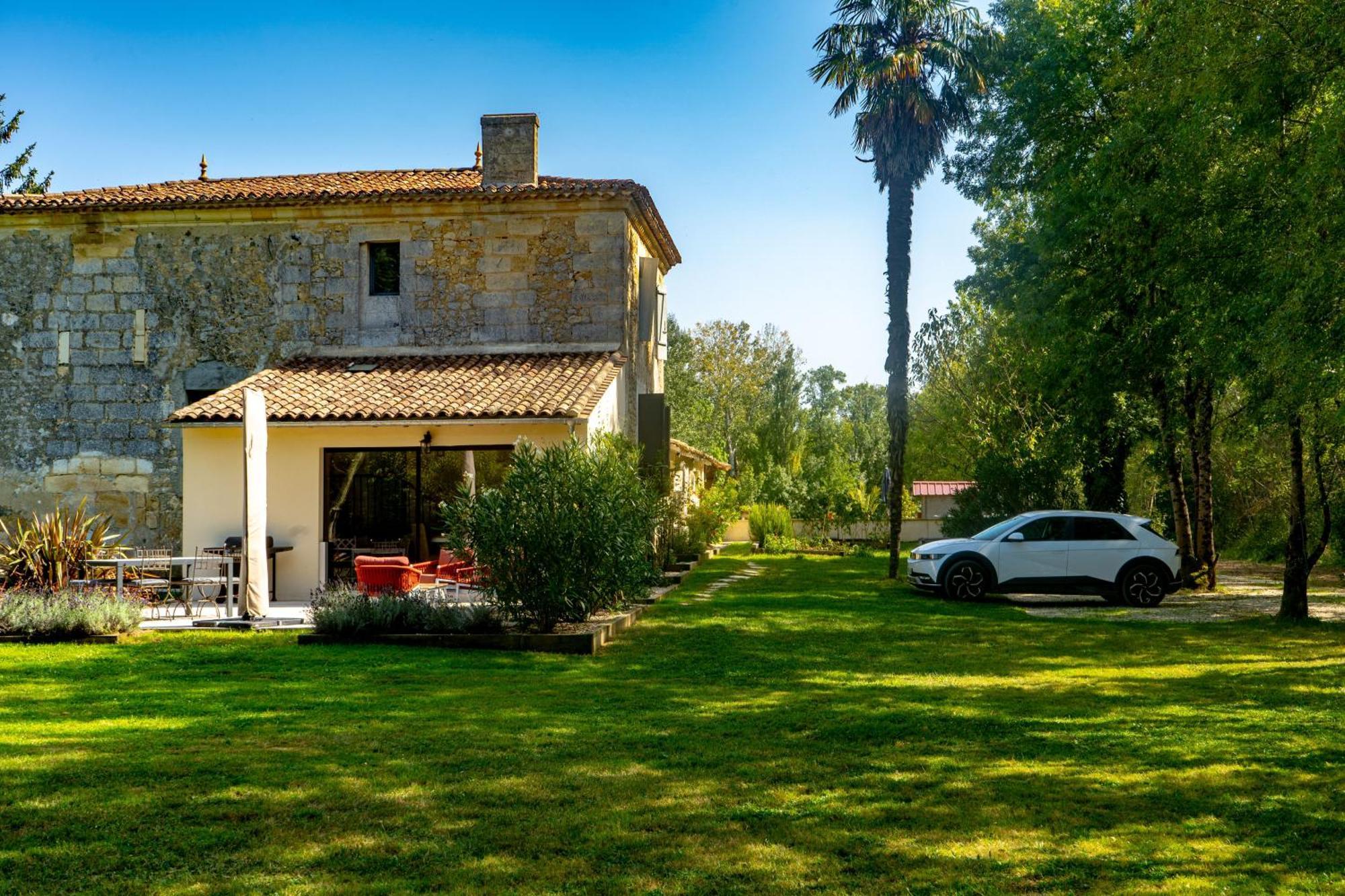Le Bon Ami Villa Fronsac  Eksteriør billede